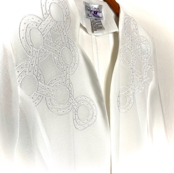 Tally Taylor Paris Rome semi sheer white open top - Picture 7 of 8